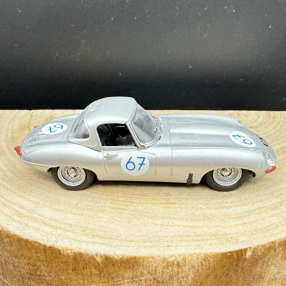 Best Model Jaguar E-Type #67 Scale 1:43 Race Version Model Best Jaguar Race Car
